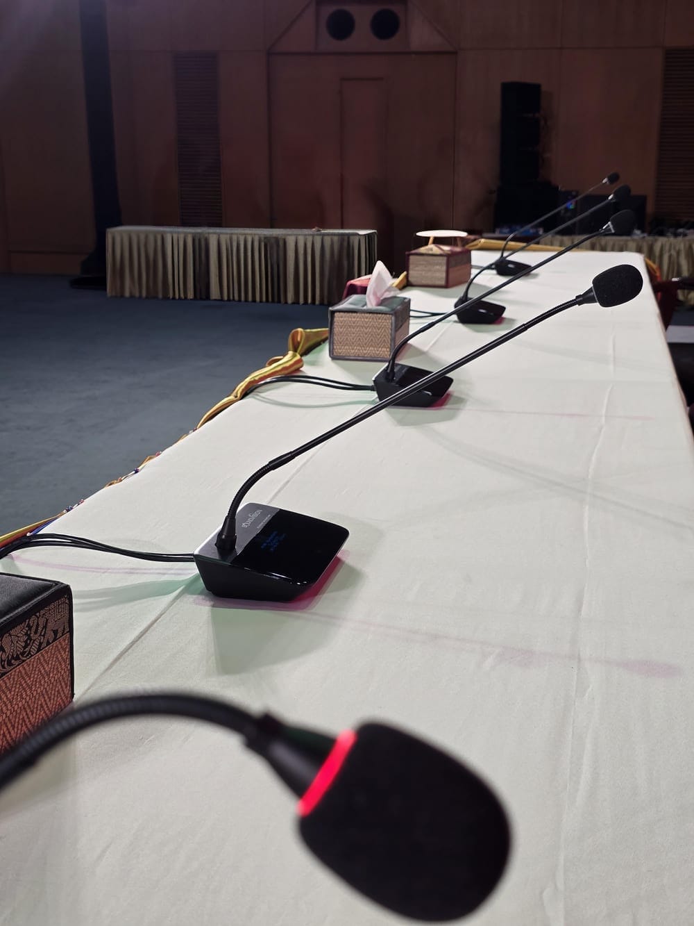 Ministry of Foreign Affairs — Soundvision delegate conference system in the main hall, Vientiane.
